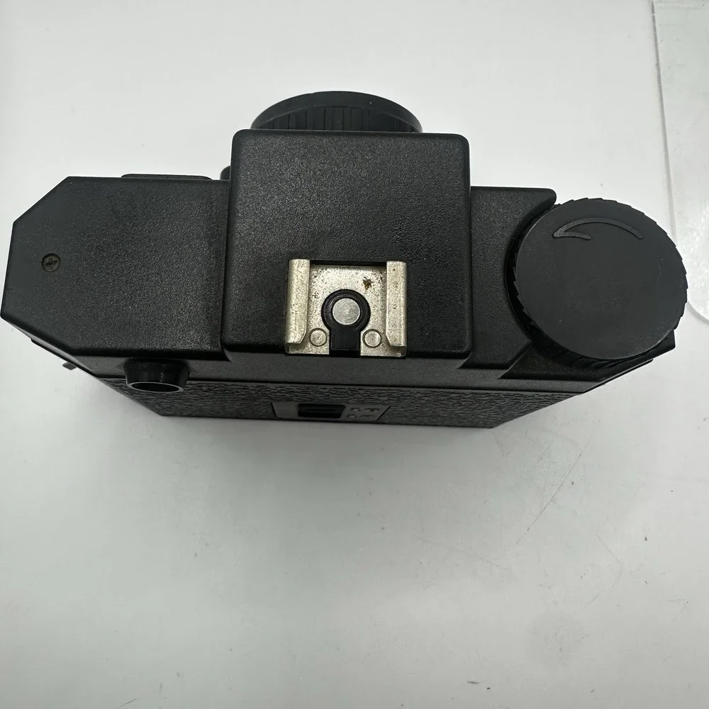 Holga 120N Medium Format 120mm Film Camera Black Optical Lens Fixed Focus 2006